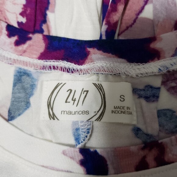 NWOT Maurices 24/7 Floral Lace-up Back Baseball Tee - Picture 6 of 9